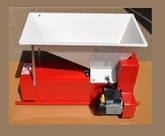 Дробилка электрическая с гребнеотделителем крашенный бункер ENO 3M Fero 